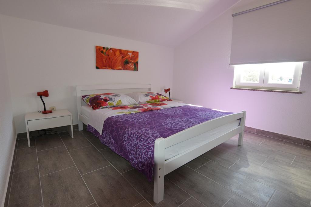 Apartments Batarilo Biograd Na Moru Exterior foto