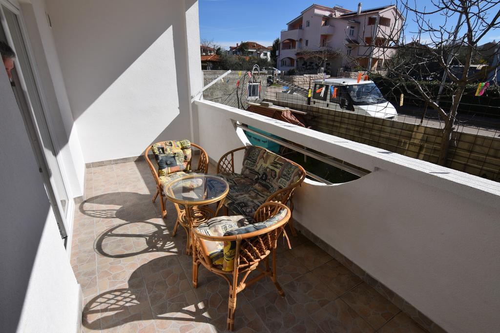 Apartments Batarilo Biograd Na Moru Exterior foto