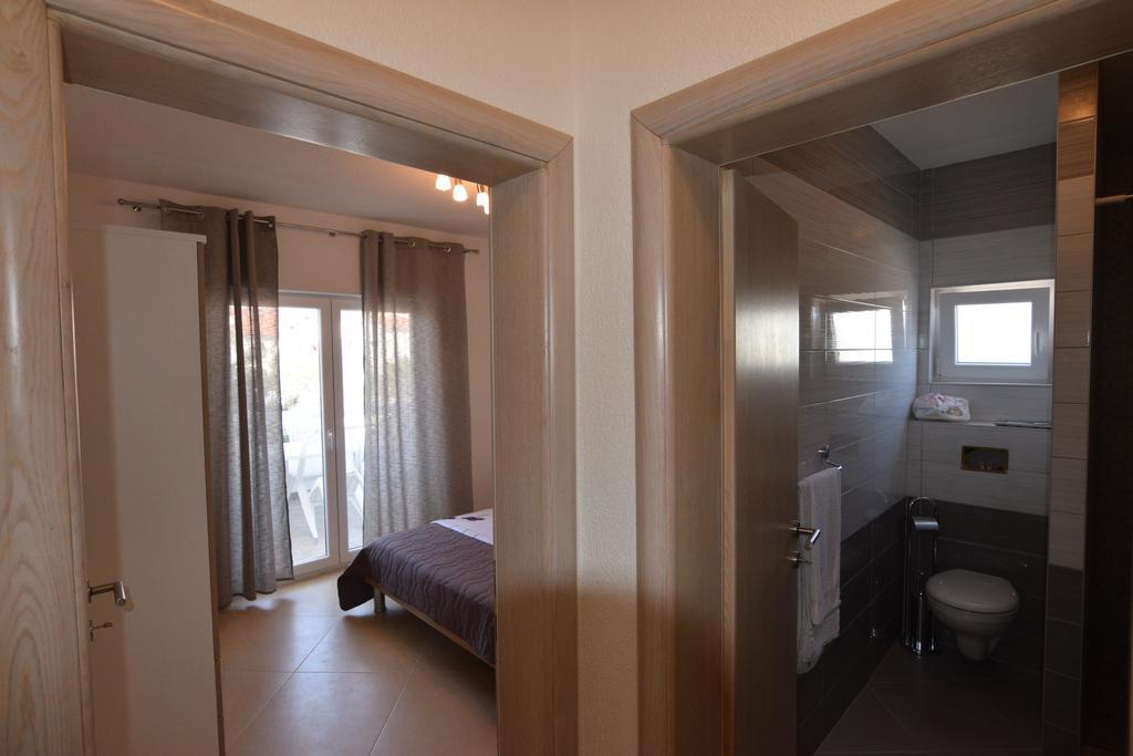Apartments Batarilo Biograd Na Moru Exterior foto
