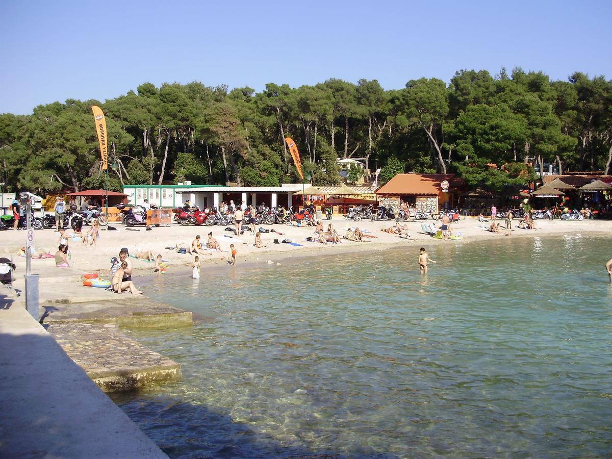 Apartments Batarilo Biograd Na Moru Exterior foto
